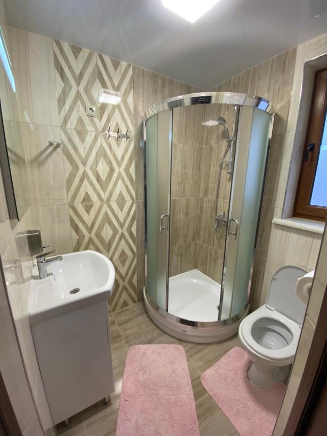 Korona Karpat Hotell Lazeshchyna Eksteriør bilde