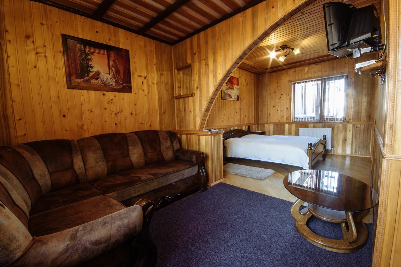 Korona Karpat Hotell Lazeshchyna Eksteriør bilde